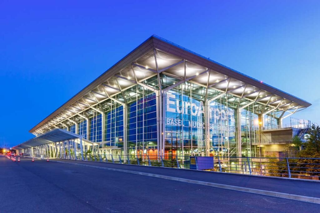 Transfert VTC aéroport Bâle guide complet vers Strasbourg et autres villes
